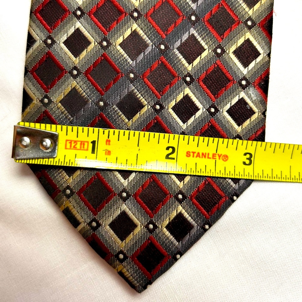 Geometric Tie - Picture 6 of 9